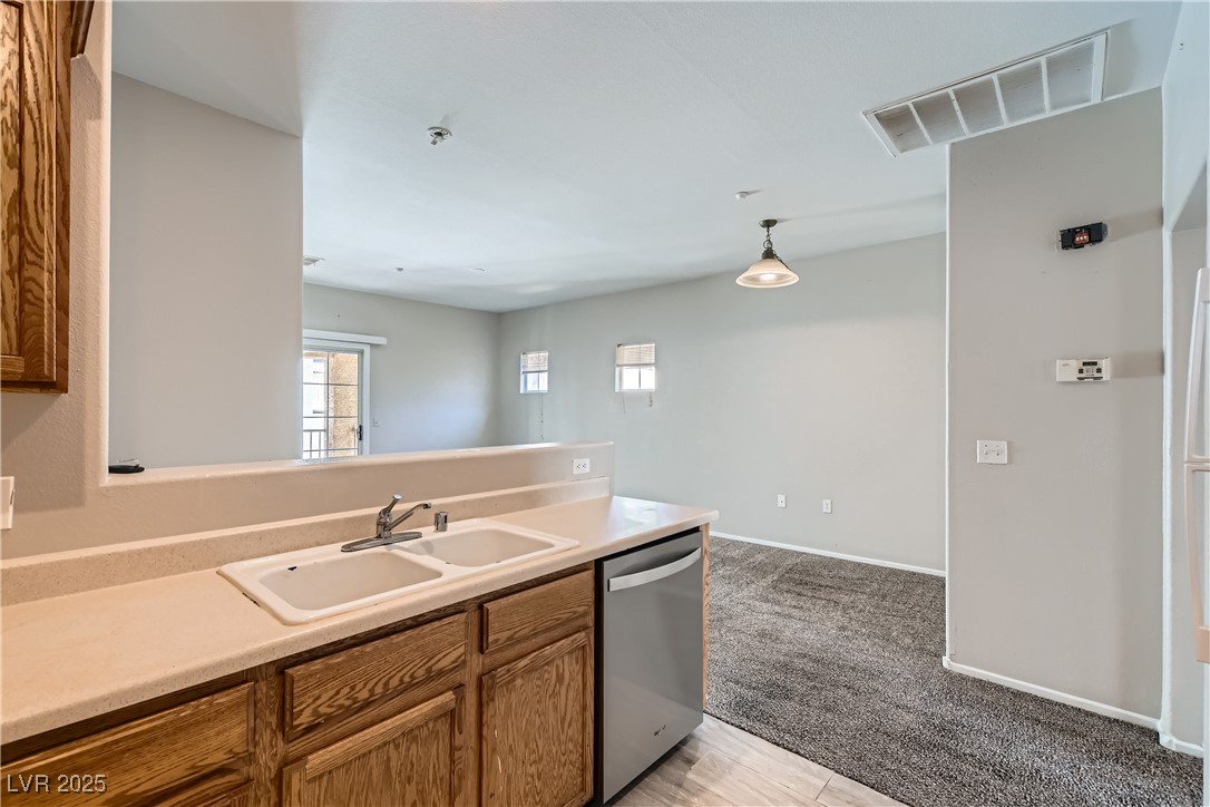 5915 Nuevo Leon Street 8