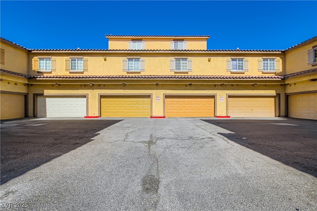 5915 Nuevo Leon Street 8