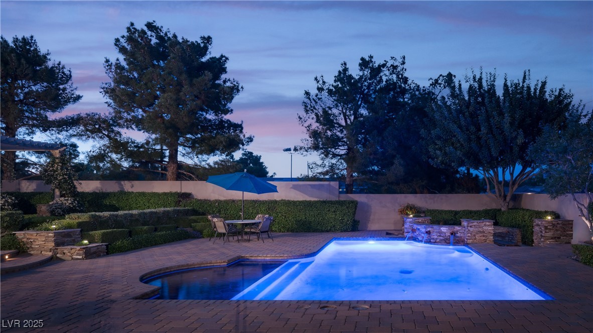 8620 West La Madre Way