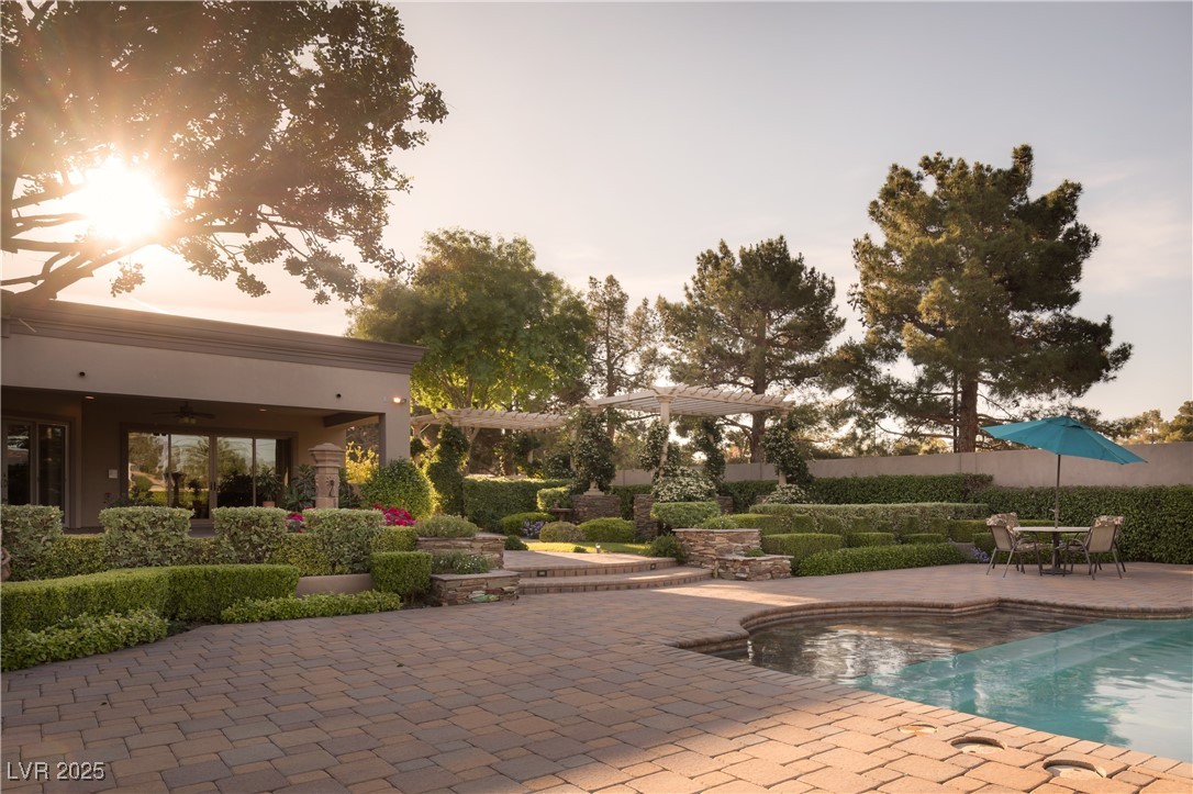 8620 West La Madre Way