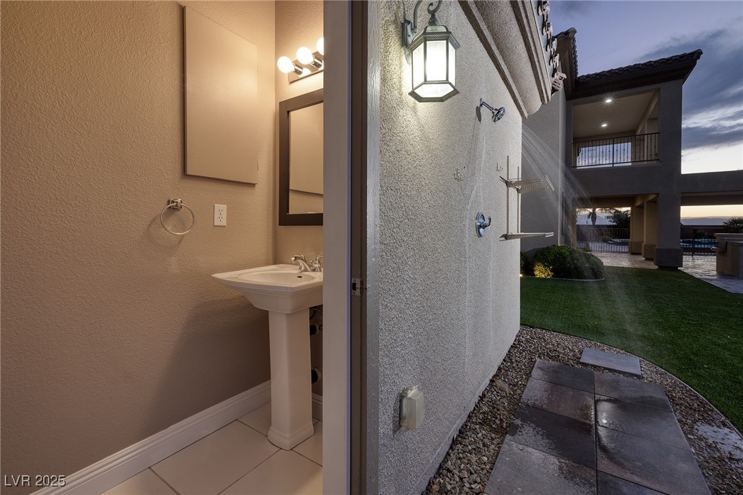 2900 Valvent Court