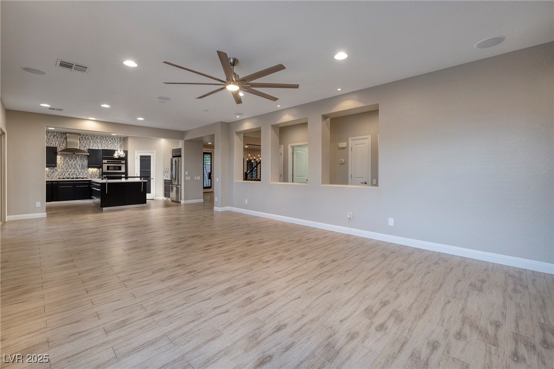 2900 Valvent Court