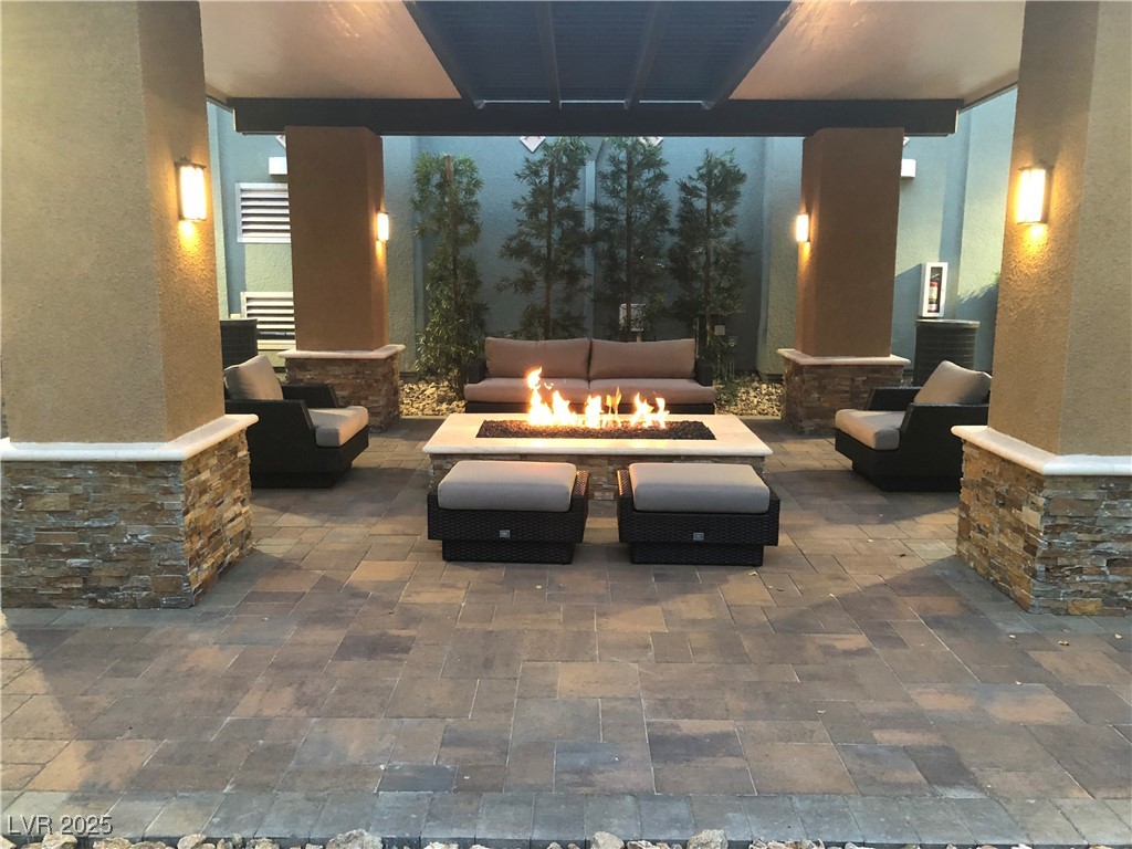 26 SERENE Avenue 325