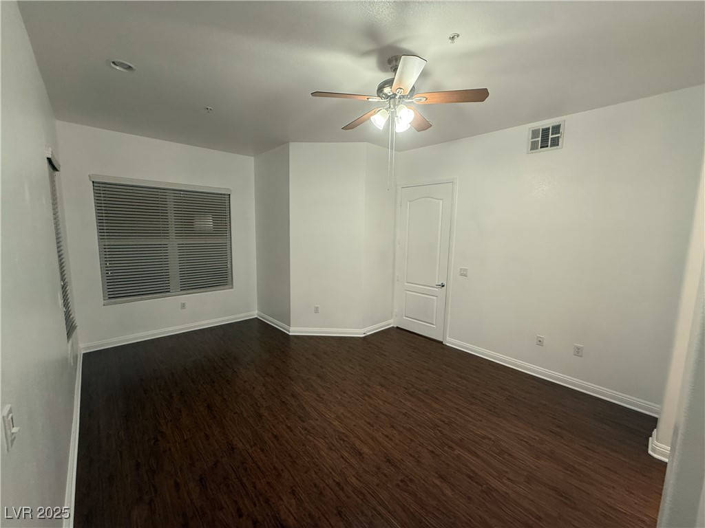 26 SERENE Avenue 325