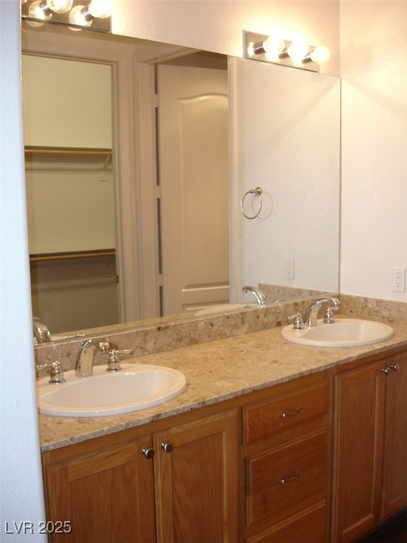 26 SERENE Avenue 325