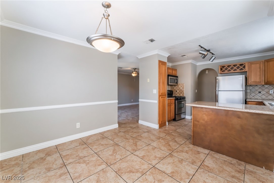 2700 North Rainbow Boulevard 1080