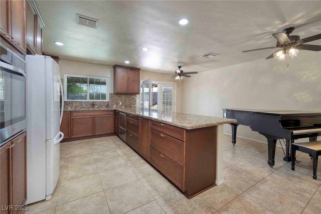 616 Fernbrook Drive