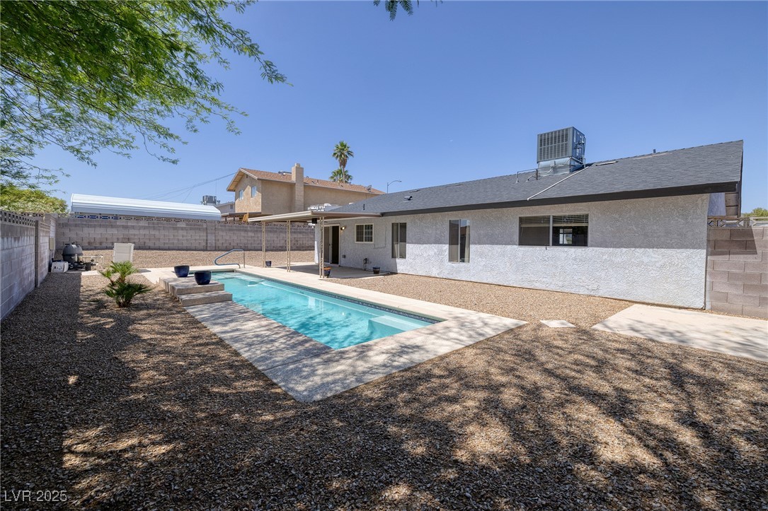 616 Fernbrook Drive