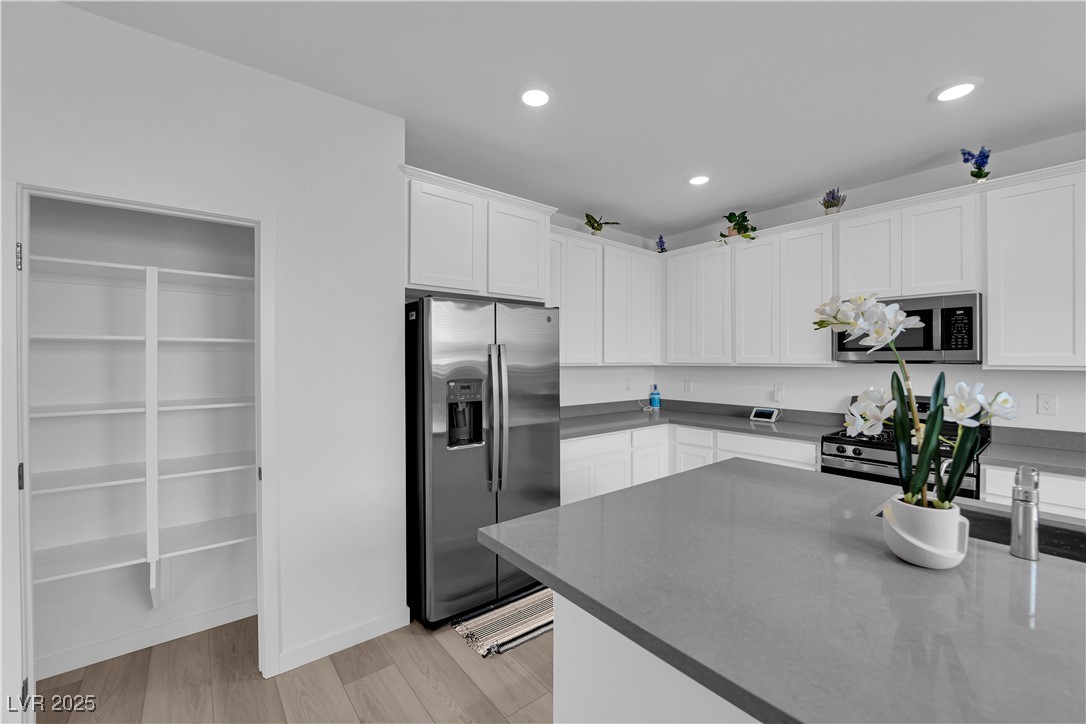 6704 Chargehand Avenue