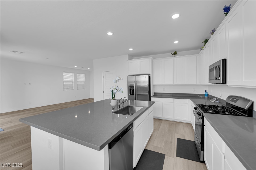 6704 Chargehand Avenue