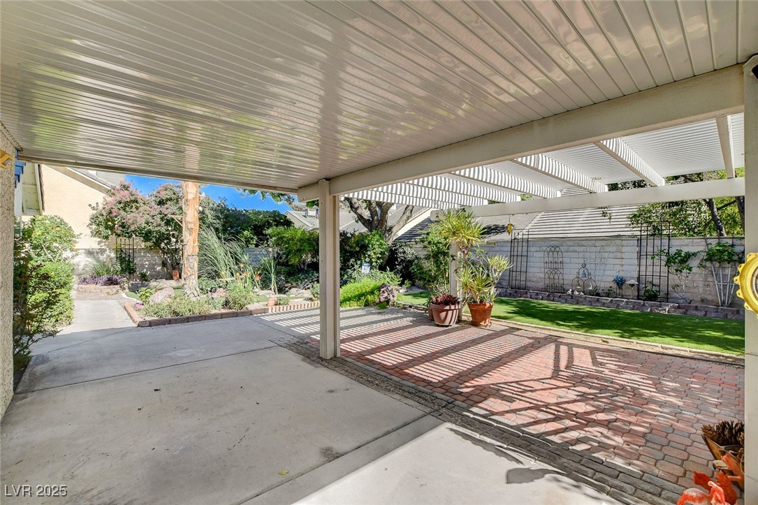 7109 Deepriver Circle