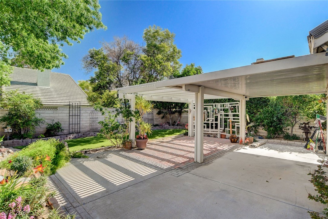 7109 Deepriver Circle