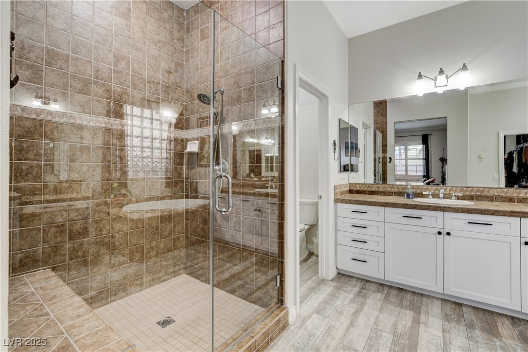 9349 Olympia Falls Avenue