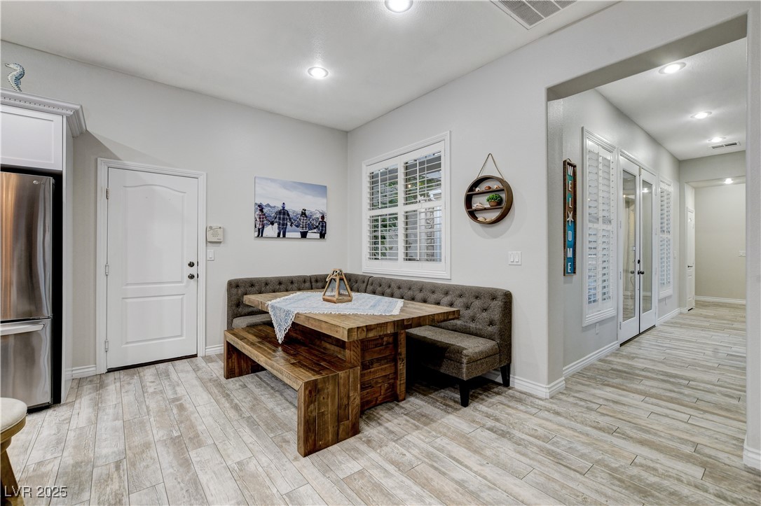 9349 Olympia Falls Avenue