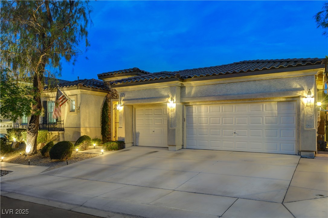 9349 Olympia Falls Avenue