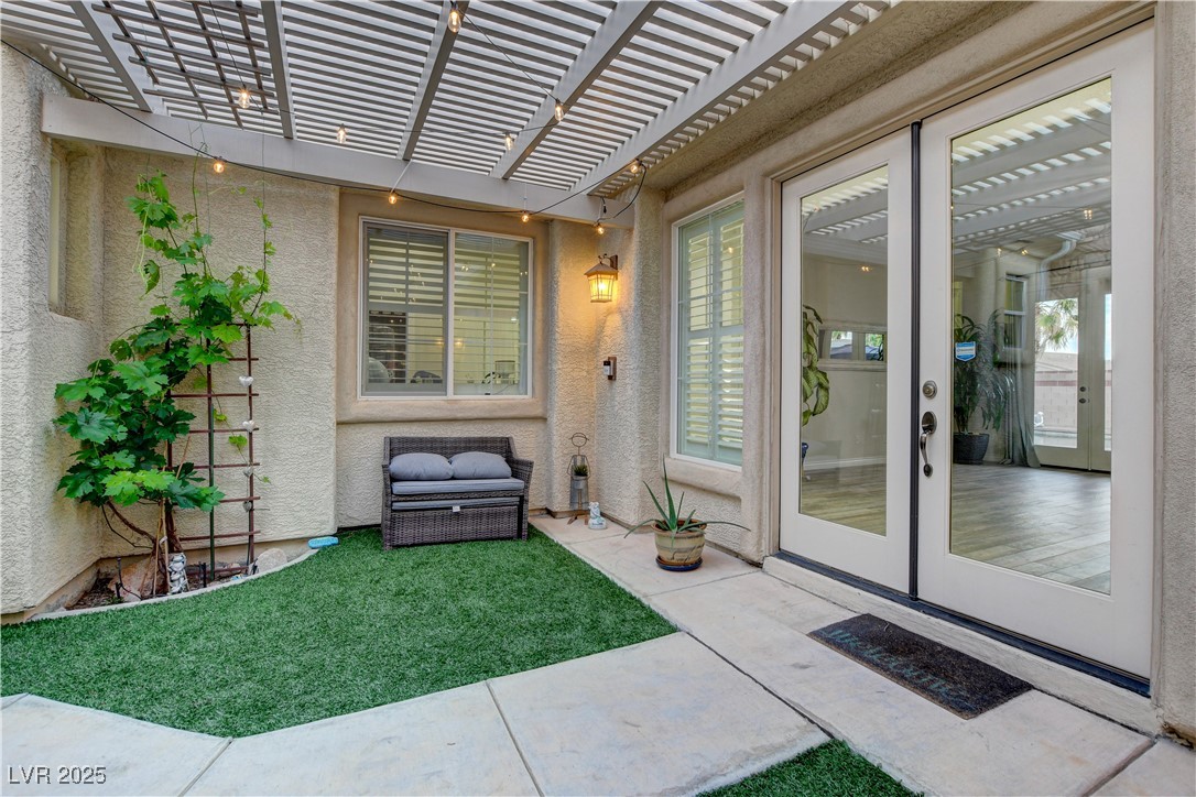 9349 Olympia Falls Avenue