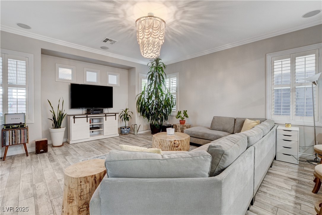 9349 Olympia Falls Avenue