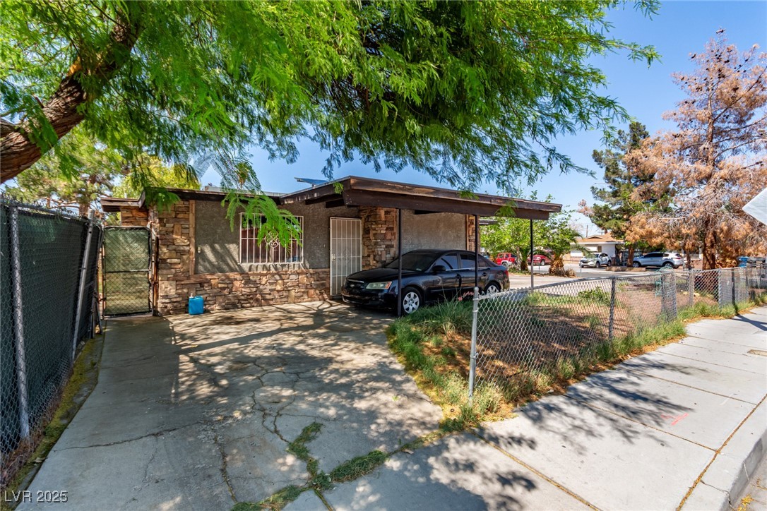 201 Cervantes Street