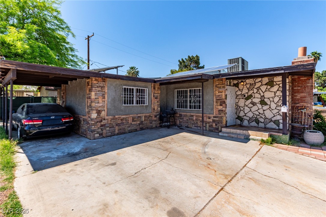 201 Cervantes Street