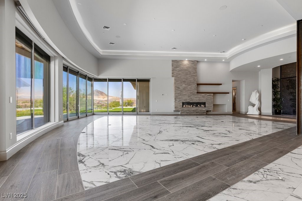 1 Costa Del Sol Court