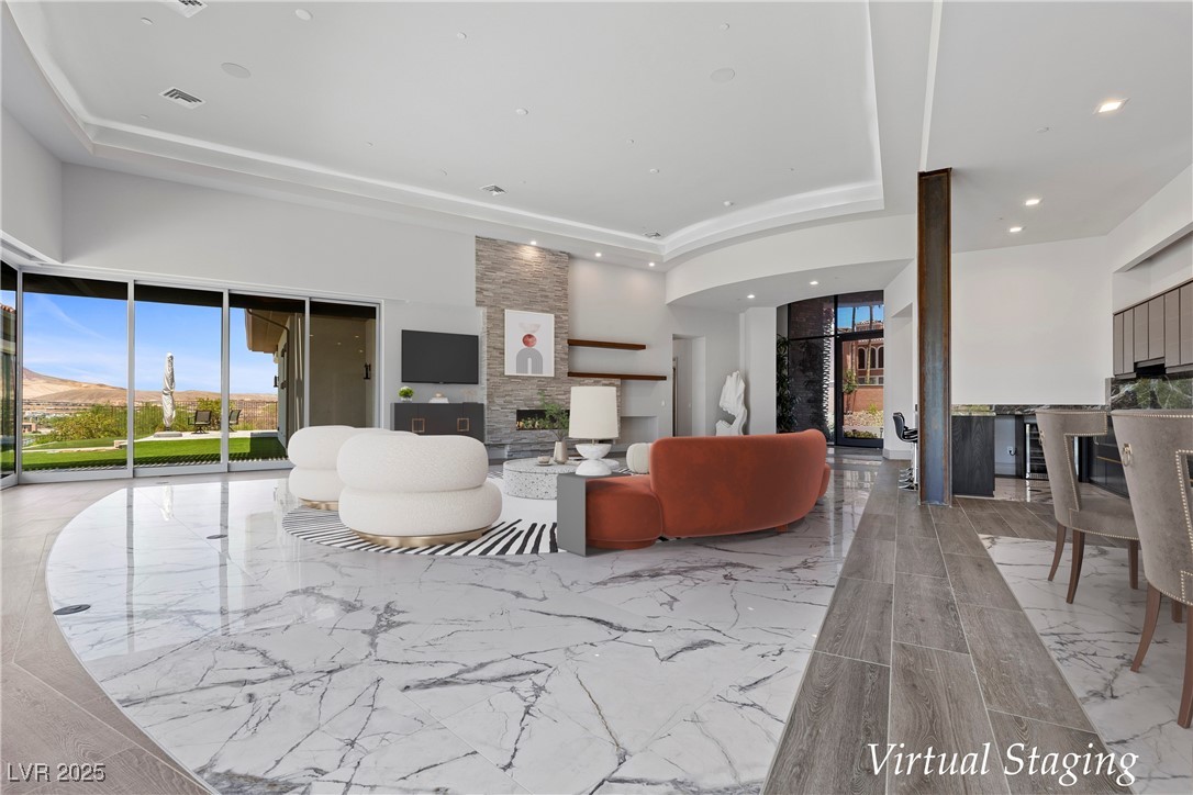 1 Costa Del Sol Court