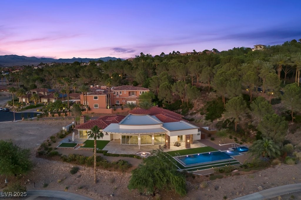 1 Costa Del Sol Court