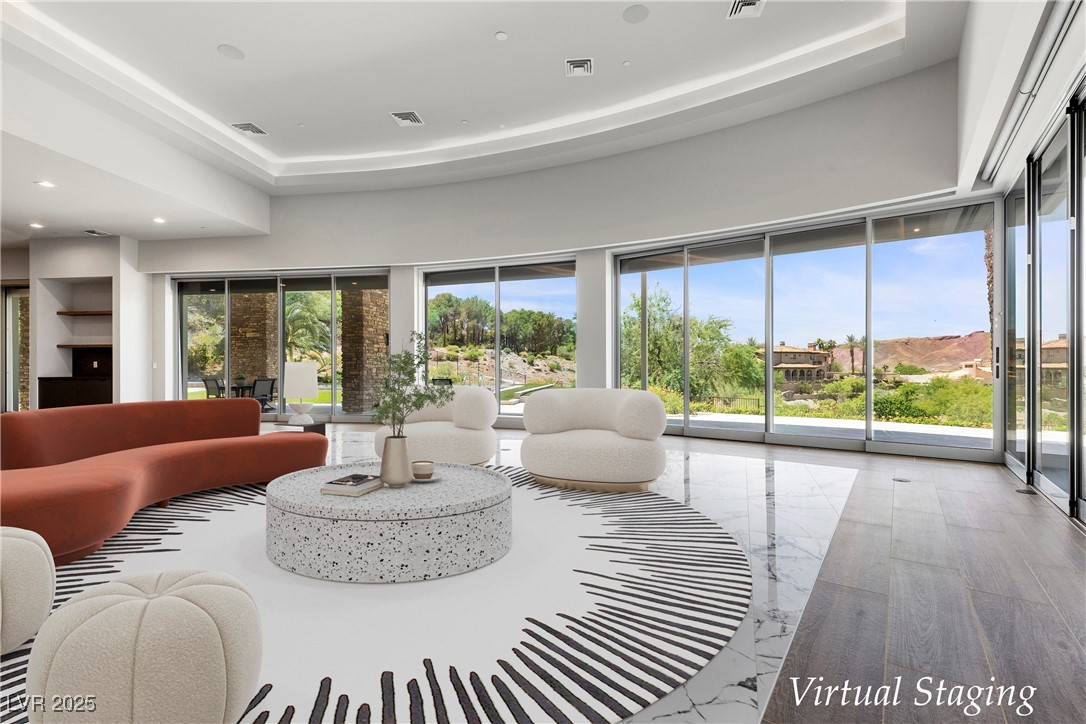 1 Costa Del Sol Court