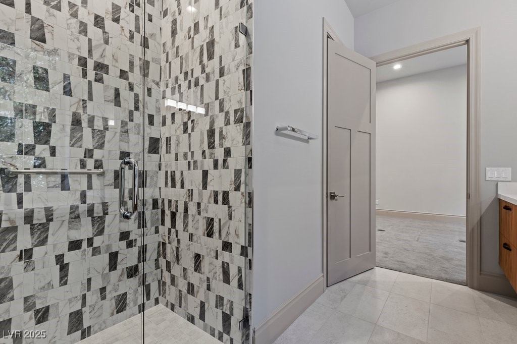 1 Costa Del Sol Court