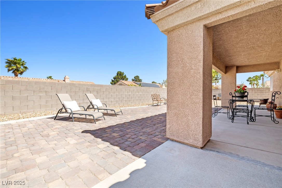 5704 Owl Butte Court