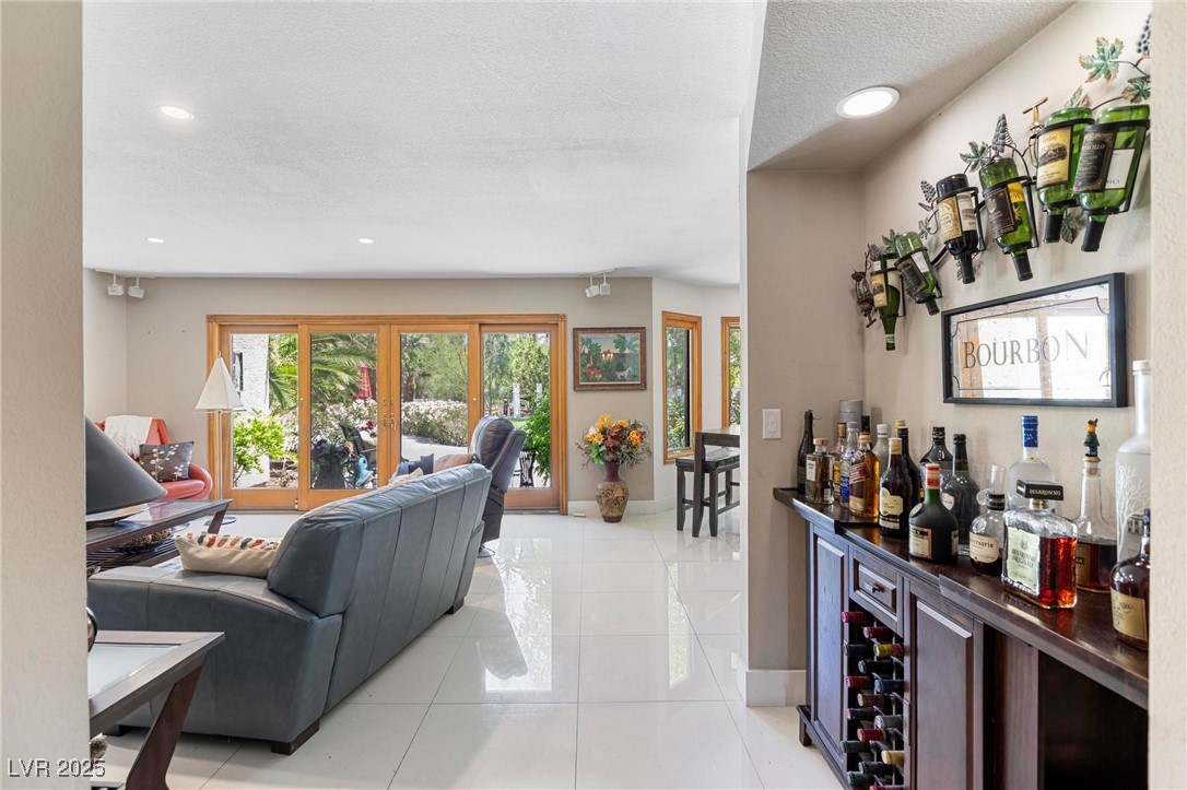 2222 Lucerne Court