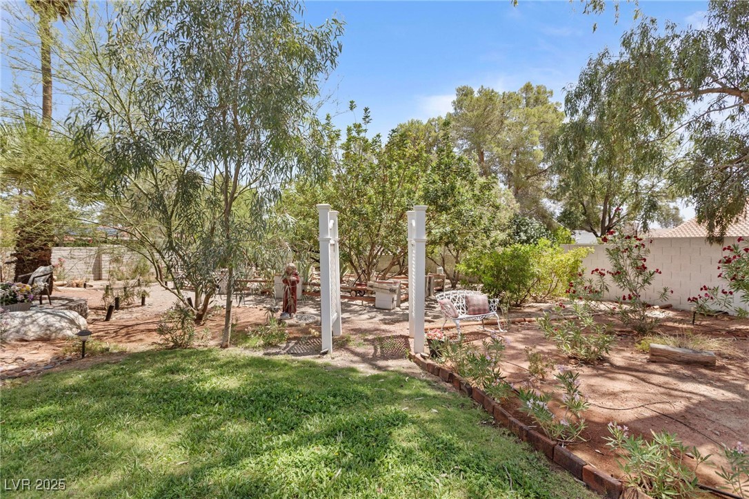 2222 Lucerne Court