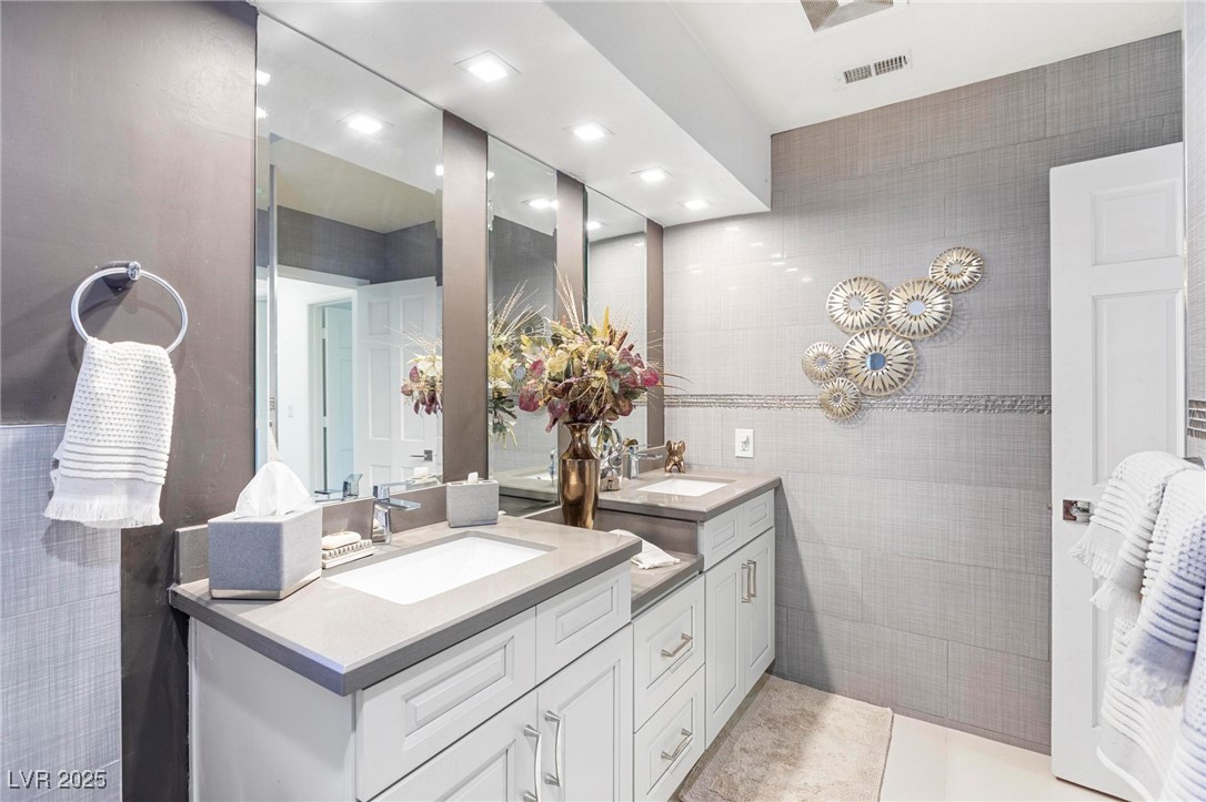 2222 Lucerne Court