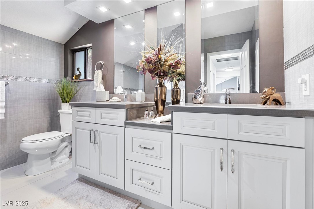 2222 Lucerne Court
