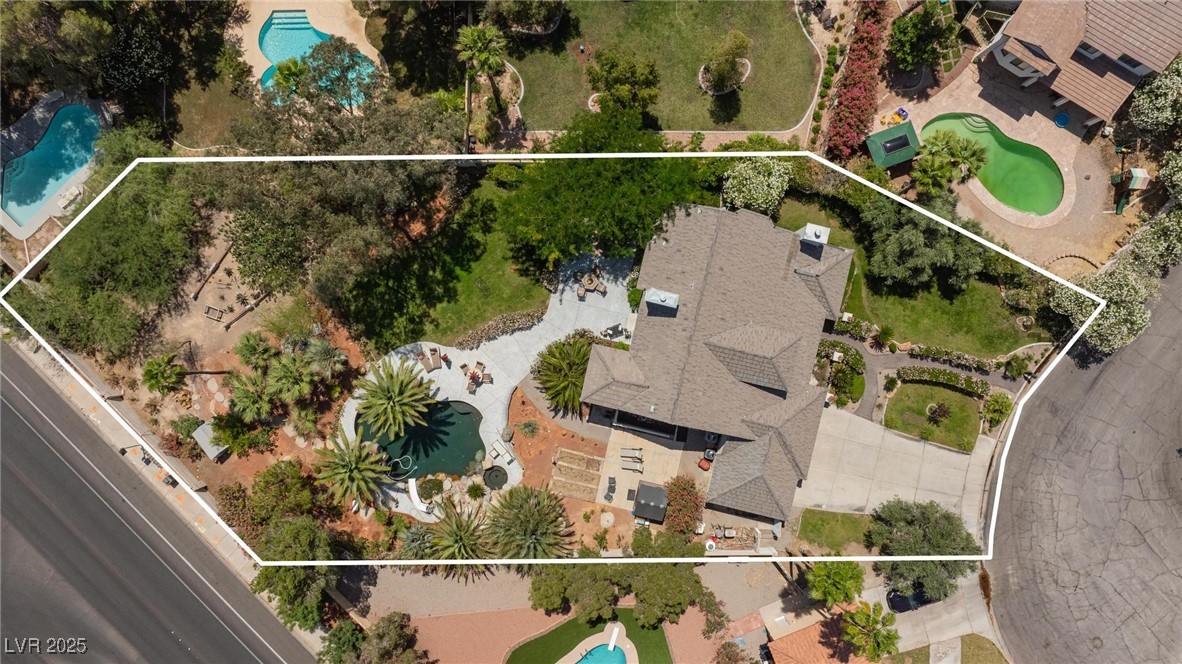 2222 Lucerne Court