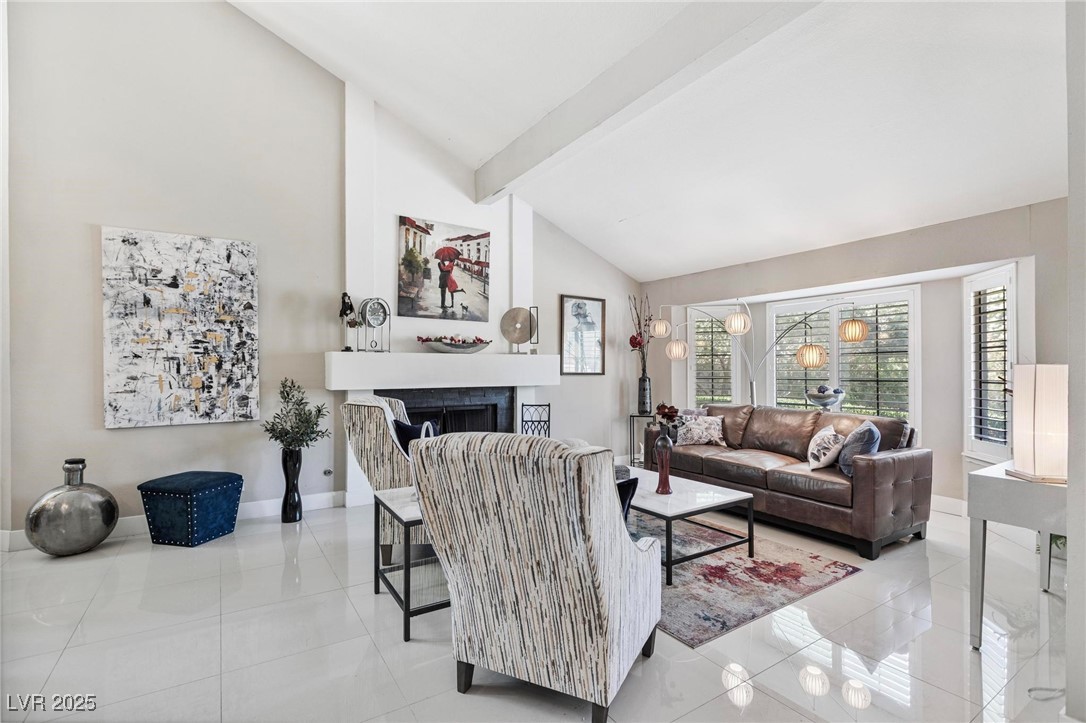 2222 Lucerne Court