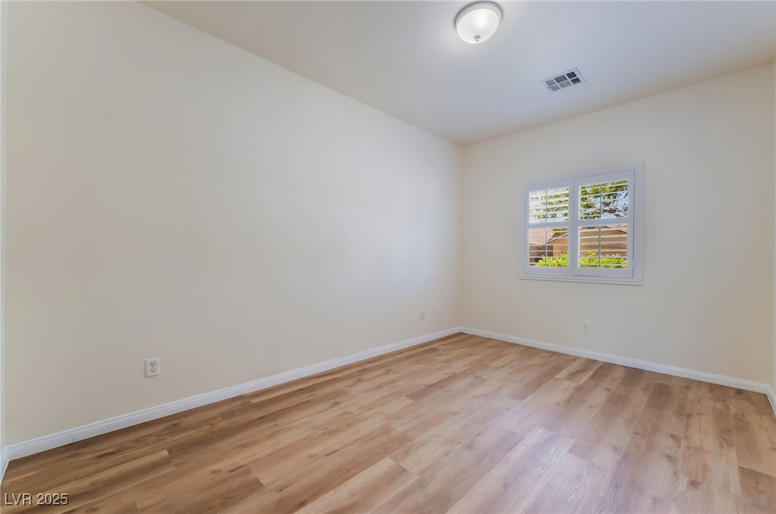 5586 Golden Leaf Avenue