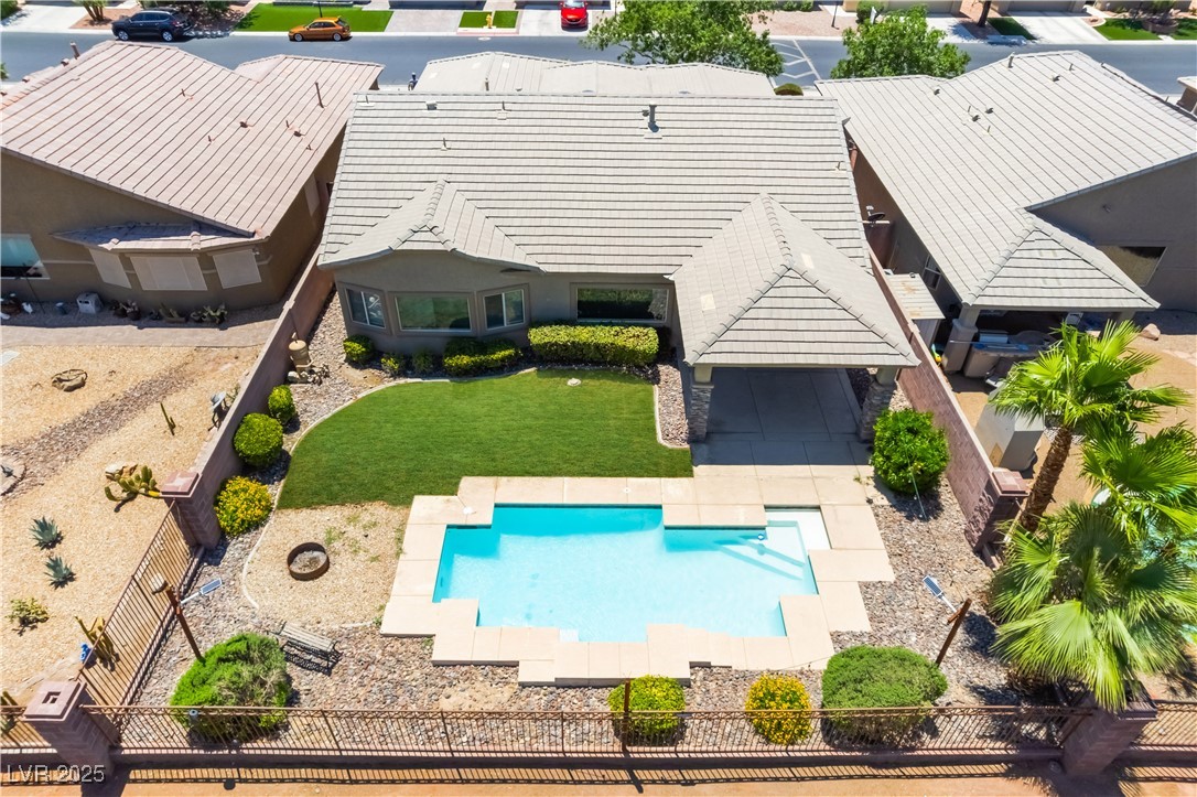 5586 Golden Leaf Avenue