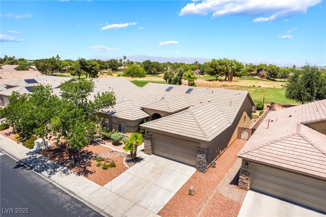 5586 Golden Leaf Avenue
