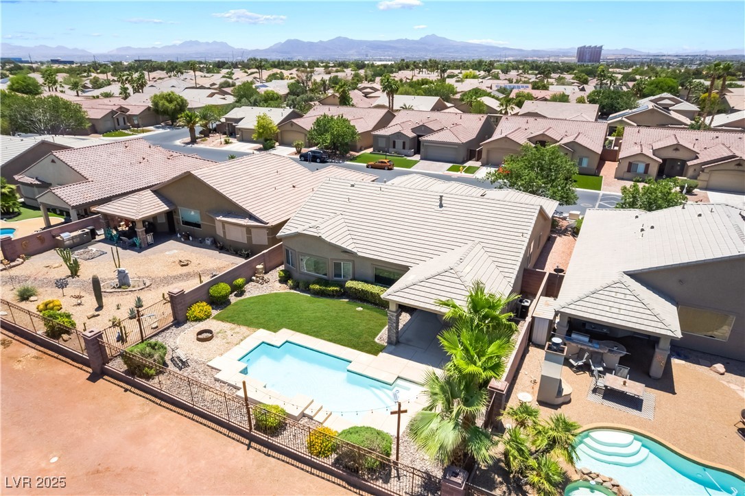 5586 Golden Leaf Avenue