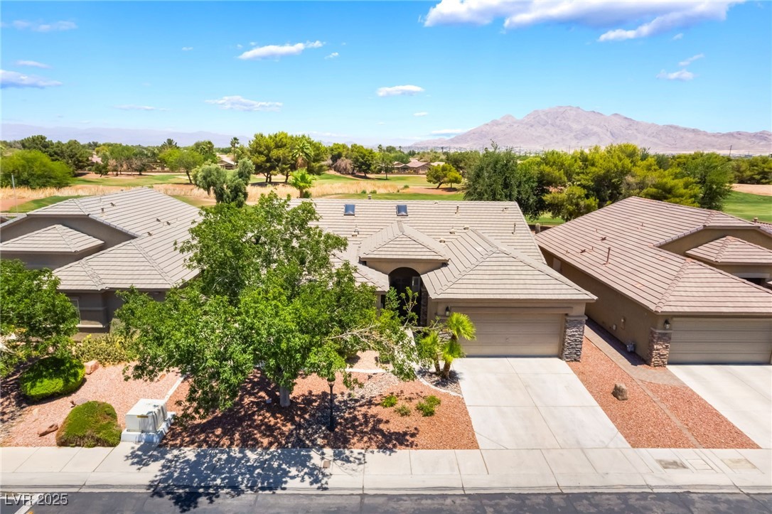 5586 Golden Leaf Avenue