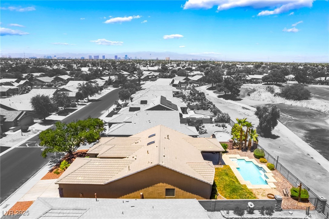 5586 Golden Leaf Avenue