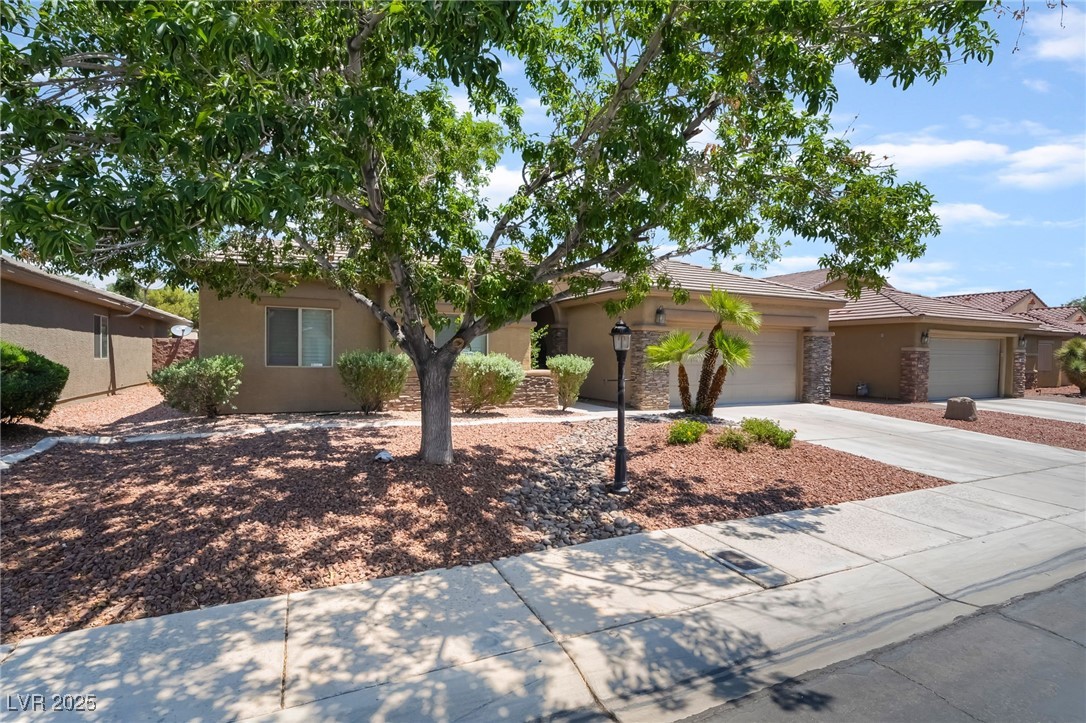 5586 Golden Leaf Avenue