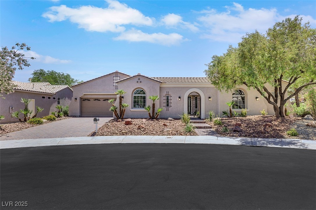 10277 Roma Madre Avenue