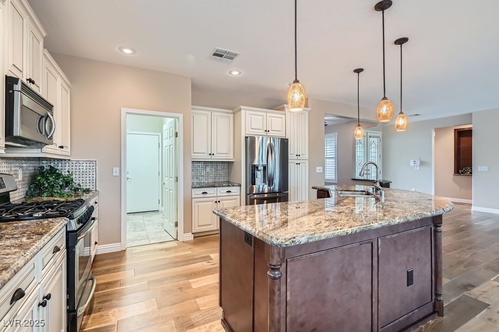 4311 Fiore Bella Boulevard