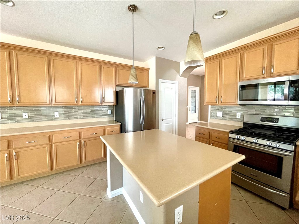 3809 Van Ness Avenue