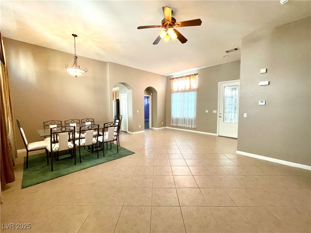 3809 Van Ness Avenue