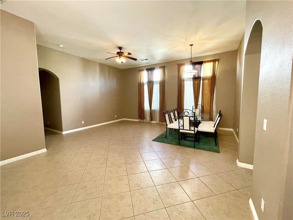 3809 Van Ness Avenue