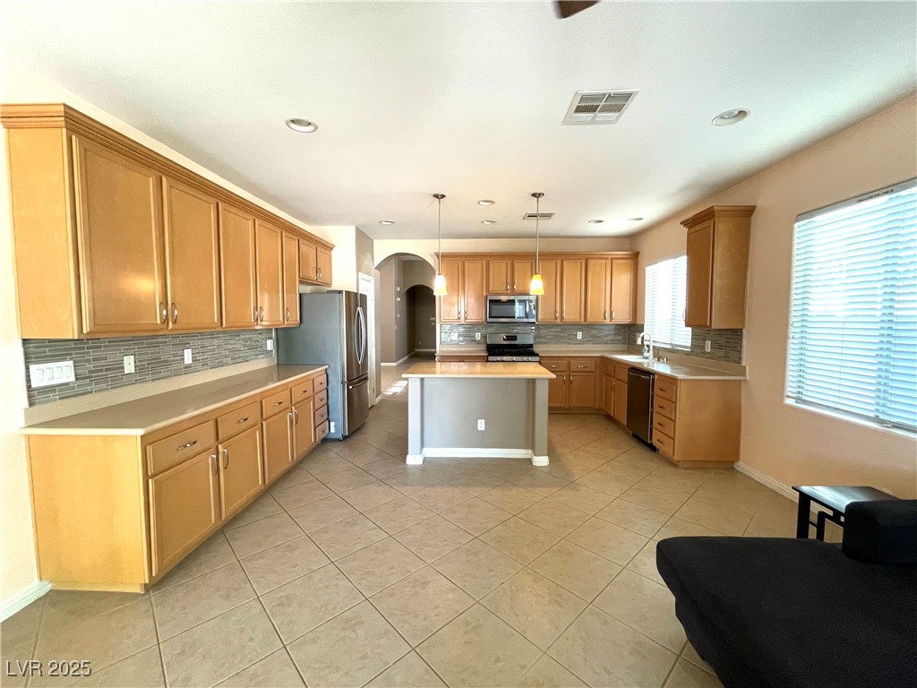 3809 Van Ness Avenue