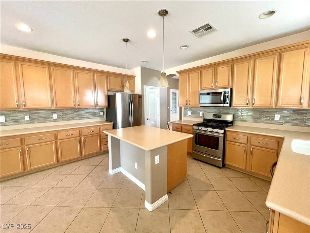 3809 Van Ness Avenue