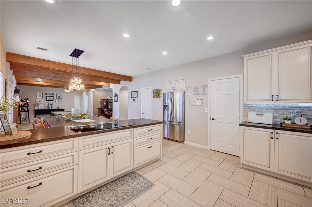 6821 Jeanette Street